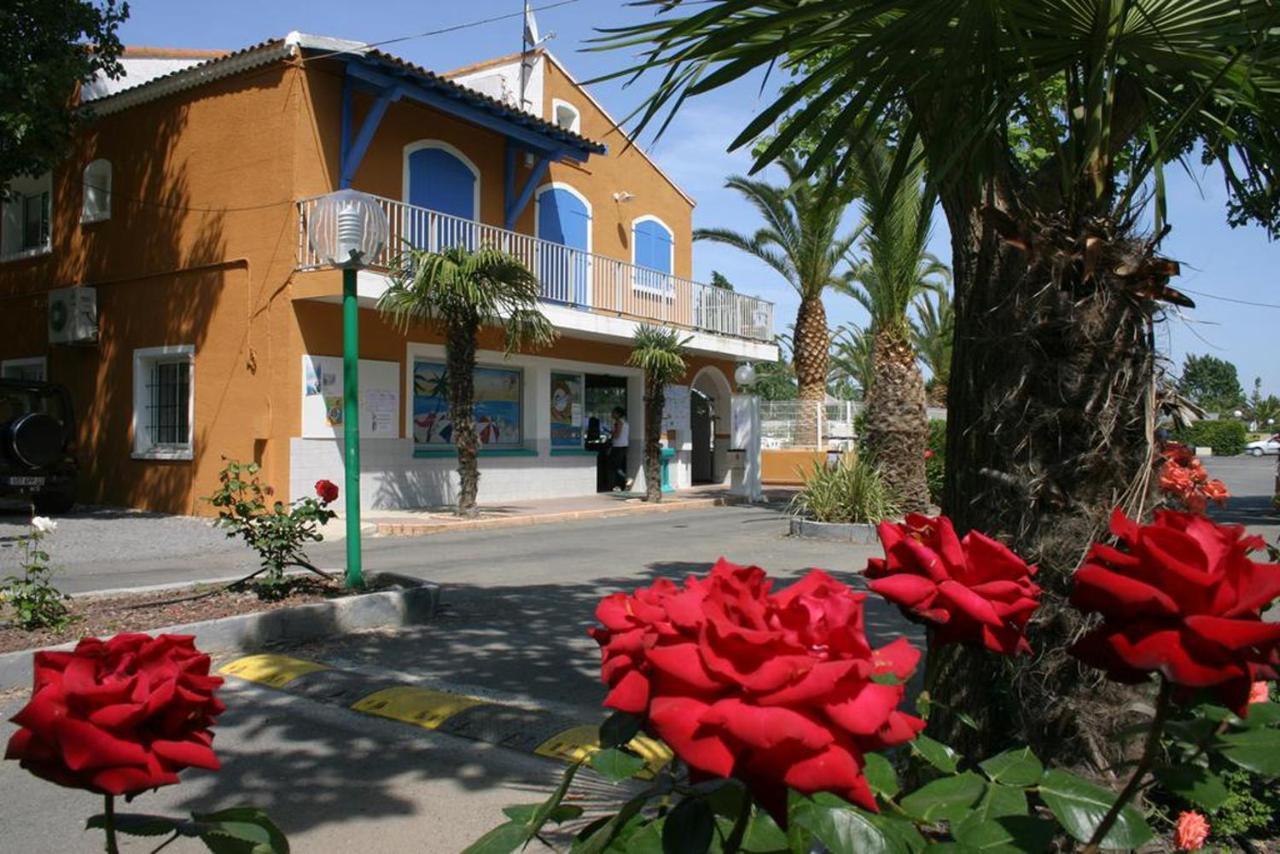 Vias-Plage Camping Les Salisses Quality Holidays Bagian luar foto
