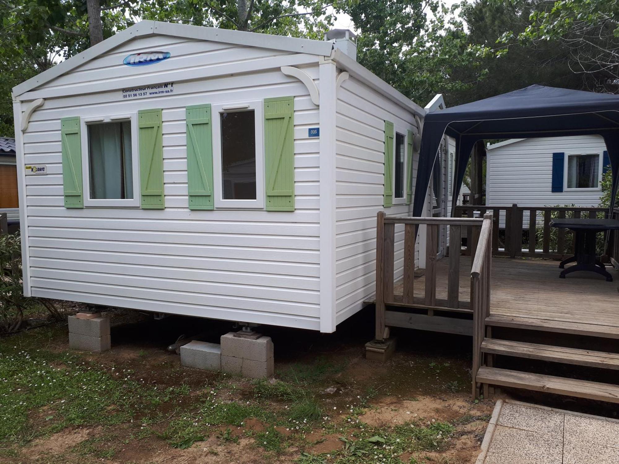 Vias-Plage Camping Les Salisses Quality Holidays Bagian luar foto