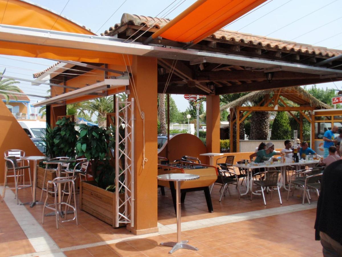 Vias-Plage Camping Les Salisses Quality Holidays Bagian luar foto