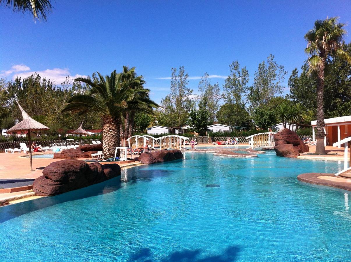 Vias-Plage Camping Les Salisses Quality Holidays Bagian luar foto