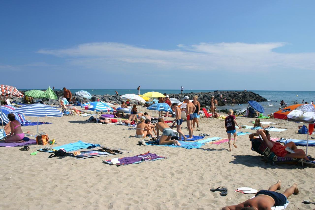 Vias-Plage Camping Les Salisses Quality Holidays Bagian luar foto