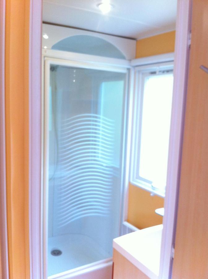 Vias-Plage Camping Les Salisses Quality Holidays Bagian luar foto
