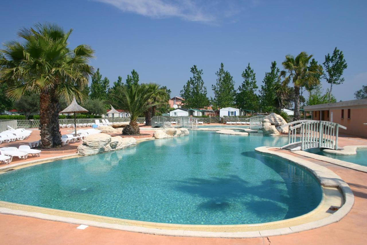 Vias-Plage Camping Les Salisses Quality Holidays Bagian luar foto